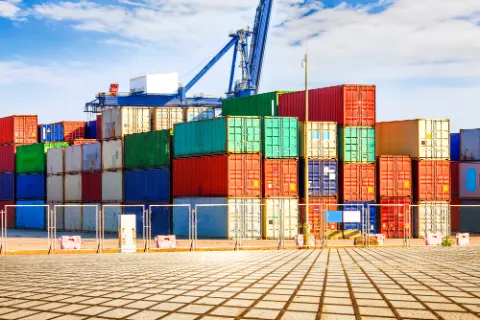 Cargo container fumigation in Dubai